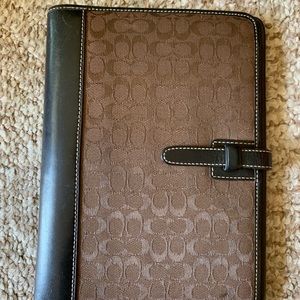 Authentic Coach Panner